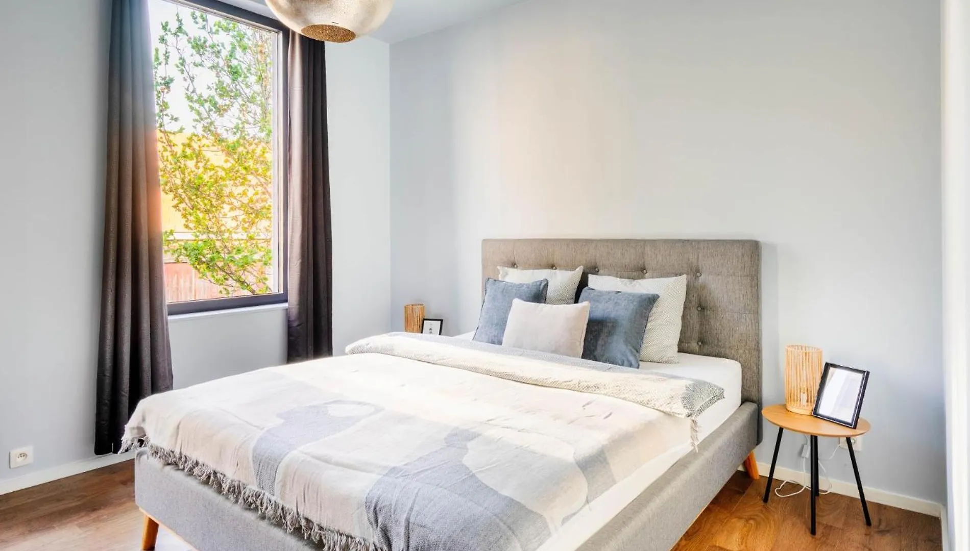 Apartment Charming Ostend Home Near Beach And City Center