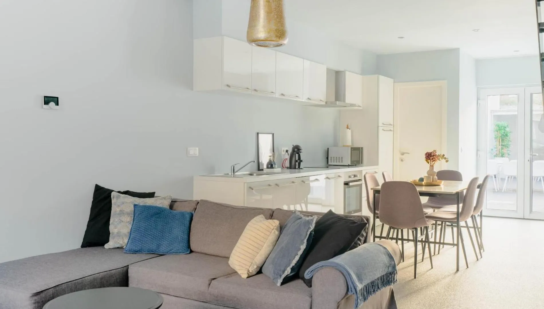 Apartment Charming Ostend Home Near Beach And City Center